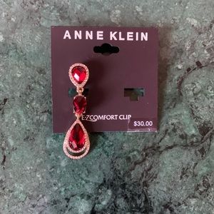Single Anne Klein Linear Teardrop Stone Clip-On
